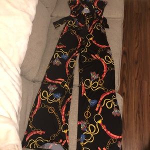 It’s a 1 pc for women size Small and it’s new